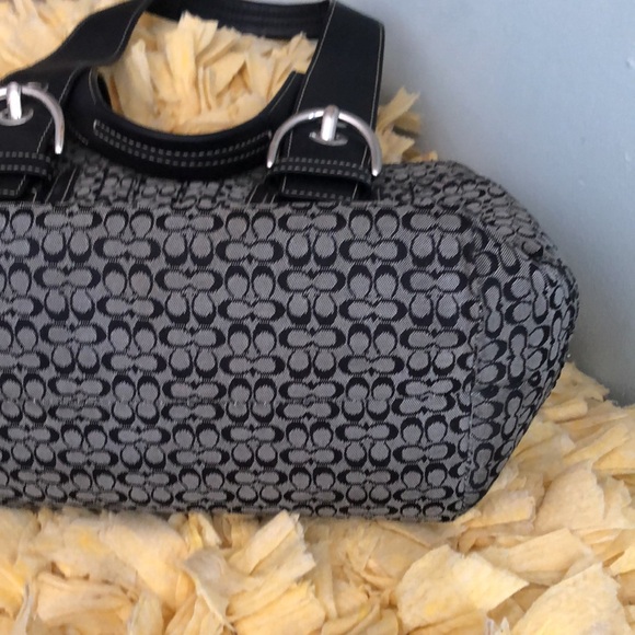 Coach Handbag - Picture 2 of 4